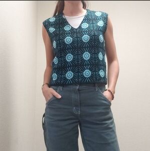 100% Orlon Acrylic Double Knit Vintage Blue Patterned V Neck Sweater Vest